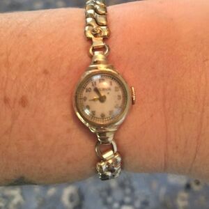 Vintage Bulova Women's 10K Gold Filled Bracelet Watch